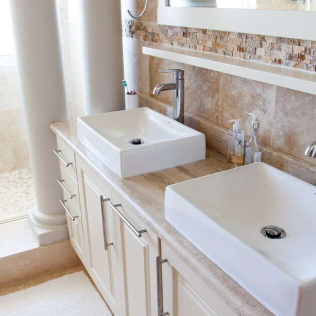bathroom-1371961_1280